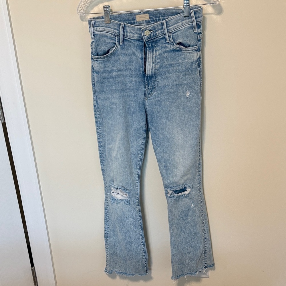 MOTHER Women’s Light Blue The Hustler Ankle Chew Distressed Jeans / Size 27